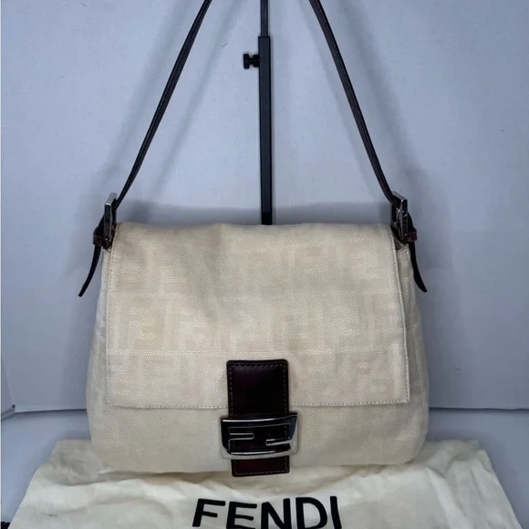 Fendi Zucca Cambas Mamma Baguette. - Picture 4 of 17